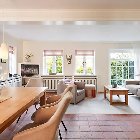 Haus Josias B - Links Feriehus Niblum