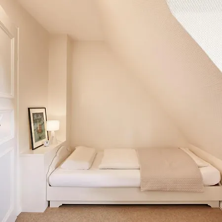 בית נופש Haus Josias B - Links *