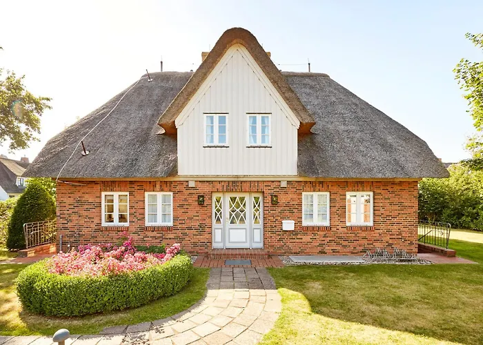 Haus Josias B - Links * Nieblum